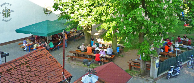 Gasthaus Schloßbräu Reckendorf Biergarten Restaurant Karpfen